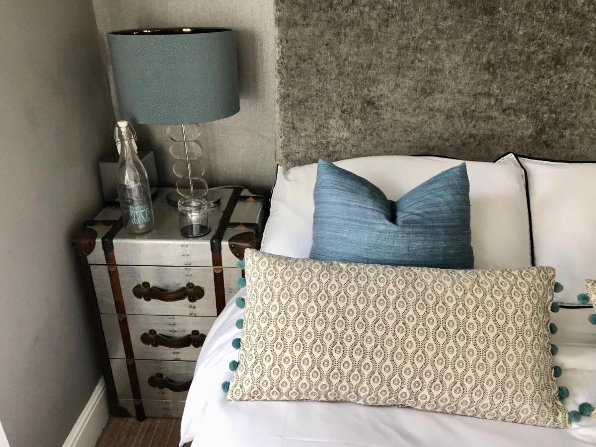 Willow Cottage B&B Yeadon Ngoại thất bức ảnh
